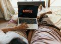 Netflix stock: are markets mispricing the Warner deal impact?