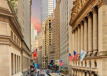 US midday market brief: S&P 500 rises 0.7% as jobs data lifts sentiment