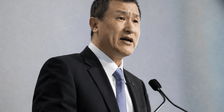 ‘Chinese Warren Buffett’ has stakes in these 3 stocks: should you buy too?