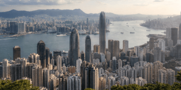 Hang Seng Index top movers in Q1 revealed: best and top laggards