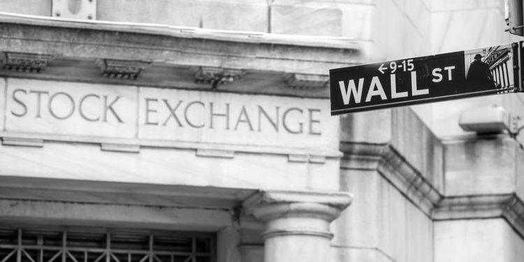 Dow futures climb 250 points: 5 things to know before Wall Street opens
