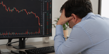 Why did ARM stock wipe out its entire 13% after-hours gain overnight?