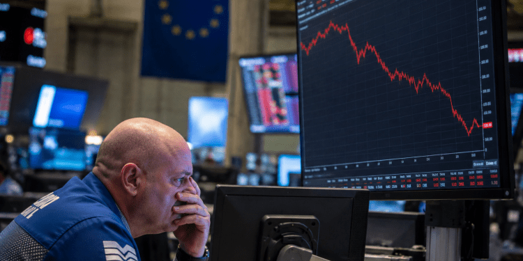 European markets slide amid rising oil prices and tariff concerns