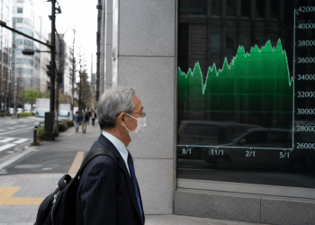 Japan sells foreign stocks in April amid inflation worries