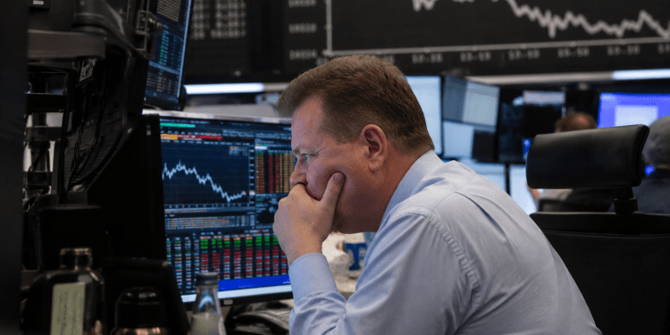 European markets fall as investors assess inflation and geopolitical risks
