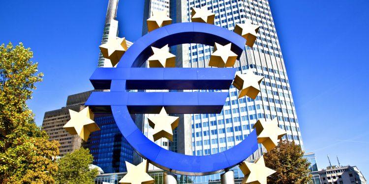 ECB study flags limited impact of AI boom on US jobs and wages