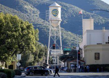 Paramount accuses Netflix of ‘scorched-earth’ campaign against Warner Bros. deal