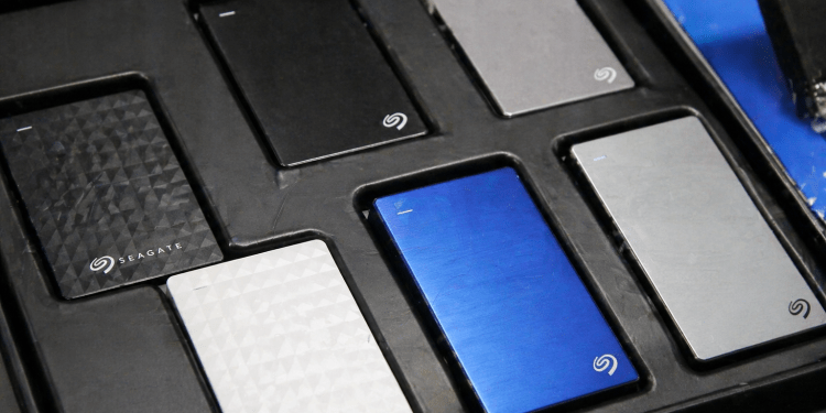 Seagate stock jumps as AI demand boosts growth and cash flow
