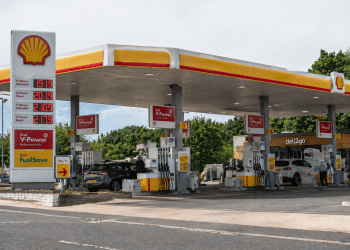 Here’s why the BP and Shell shares are falling in London this week