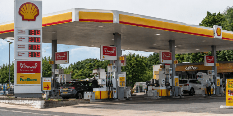 Here’s why the BP and Shell shares are falling in London this week