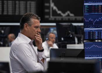 European shares hold steady as Middle East tensions keep investors cautious
