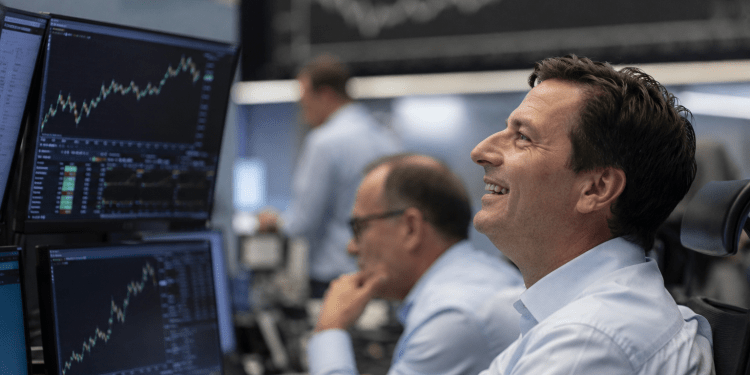 STOXX 600 opens higher ahead of key Eurozone inflation data