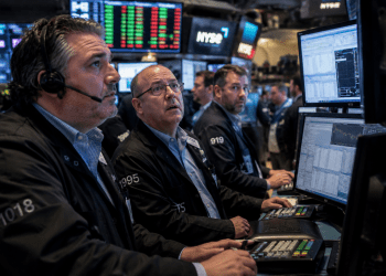 3 stocks riding the wave from IBM’s earnings disaster